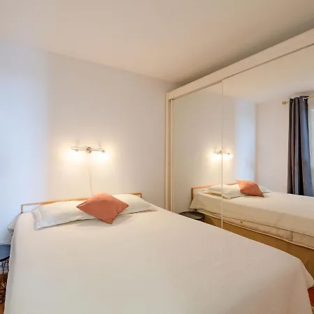 Apartment Les Coteaux De La Nartelle-29 By Interhome